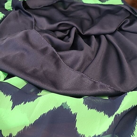 pixi + ivy sz M chiffon dress fully lined high low hem - Picture 7 of 8